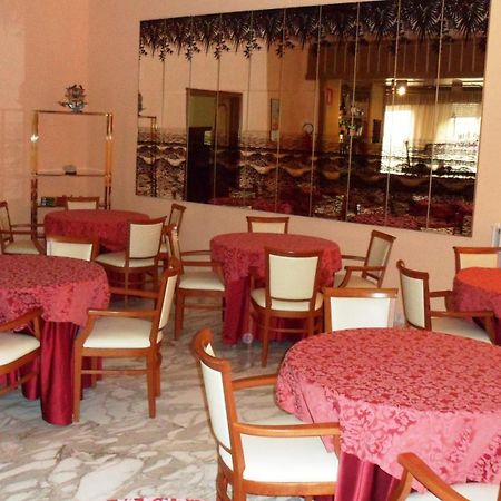 Hotel Reali Chianciano Terme Εξωτερικό φωτογραφία