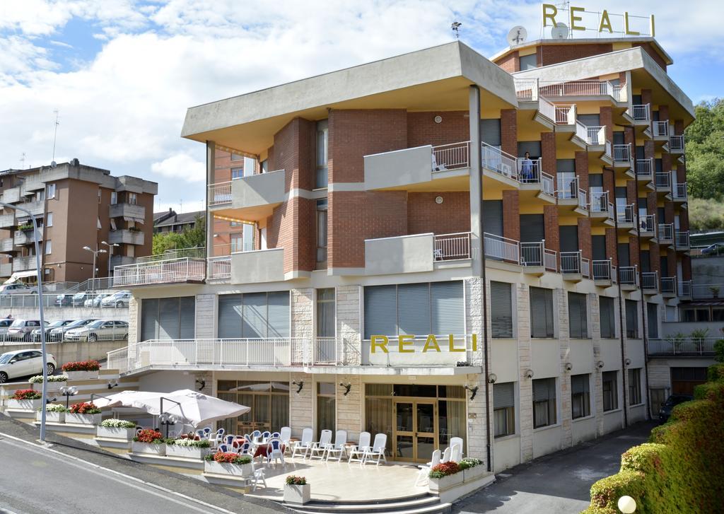 Hotel Reali Chianciano Terme Εξωτερικό φωτογραφία