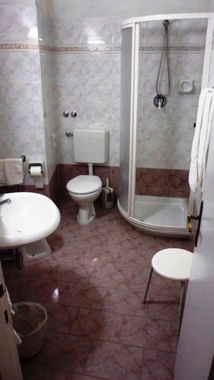 Hotel Reali Chianciano Terme Δωμάτιο φωτογραφία