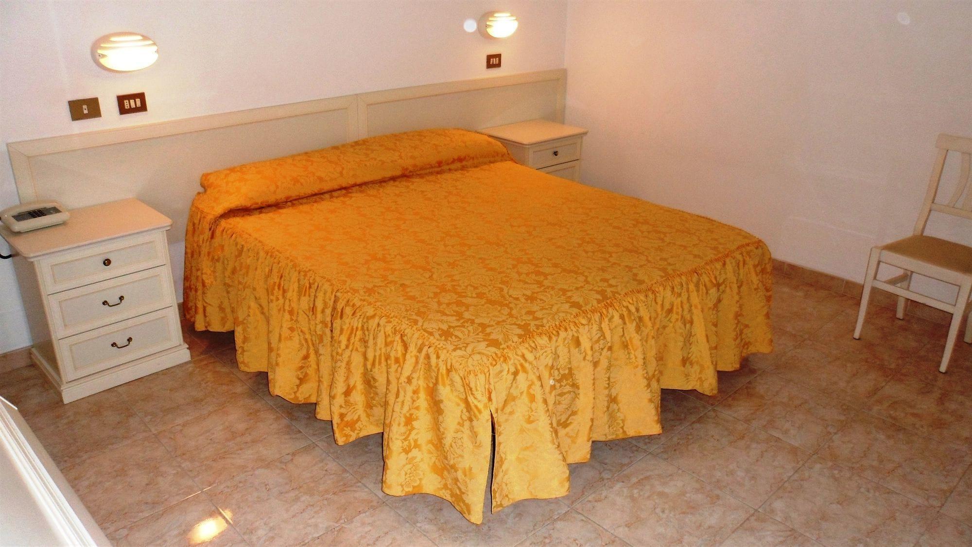 Hotel Reali Chianciano Terme Εξωτερικό φωτογραφία