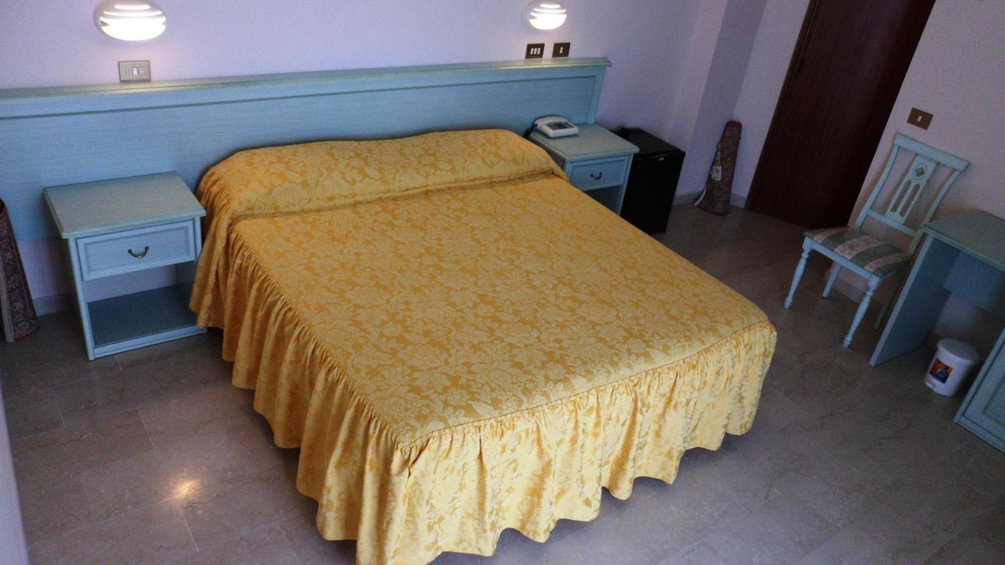 Hotel Reali Chianciano Terme Εξωτερικό φωτογραφία